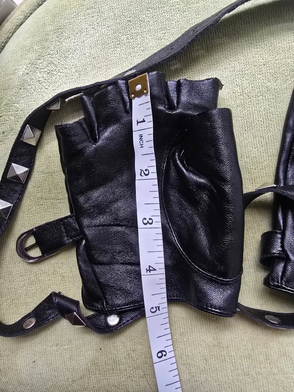 Black Studded Wrist Wrap Fingerless Leather Gloves- unbranded